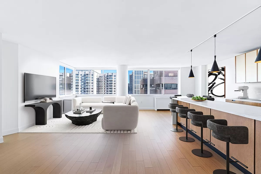 East 54th Street - Photo 1