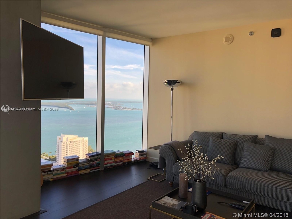 495 Brickell Ave - Photo 3