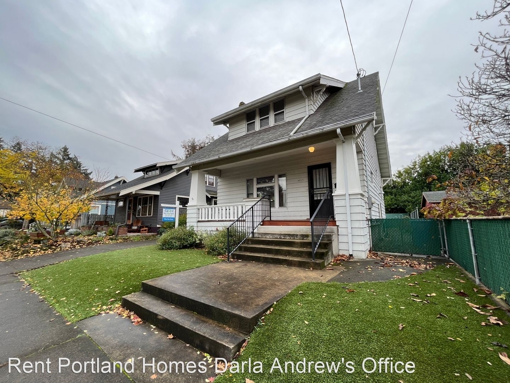 4847 Se 62nd Ave. - Photo 1