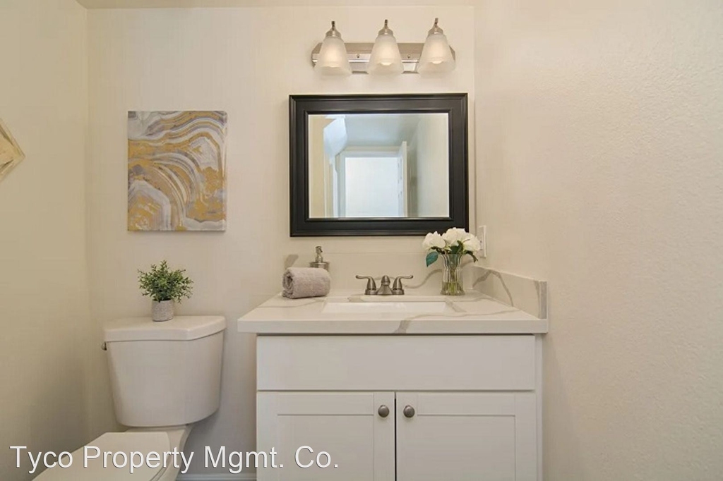 683 Arrow Point Court - Photo 10