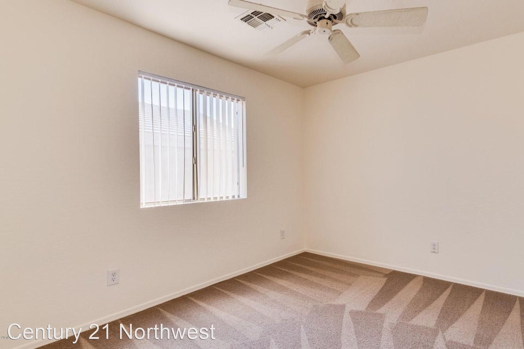 36575 W Nina St - Photo 24