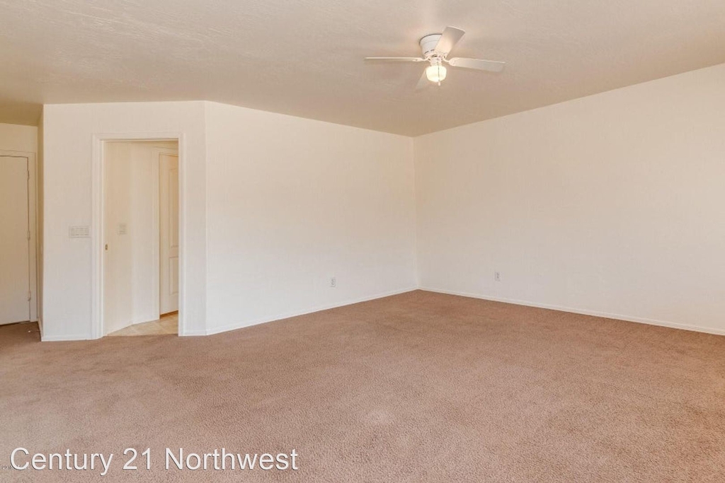 36575 W Nina St - Photo 22