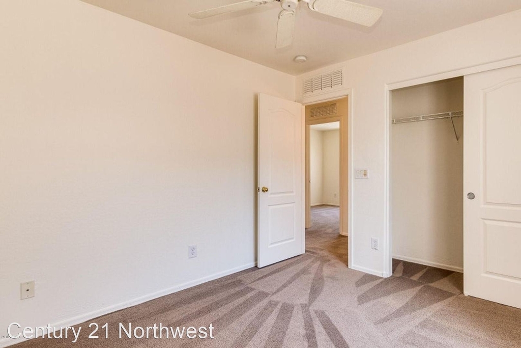 36575 W Nina St - Photo 14