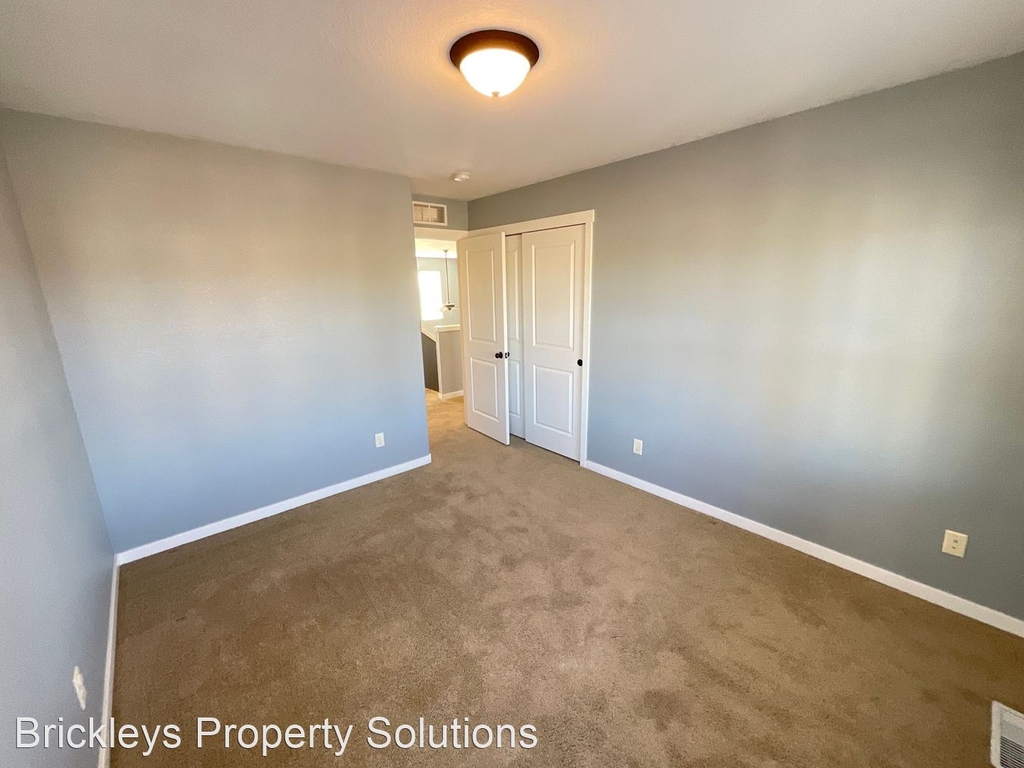 5045 Galloping Goose Way - Photo 27