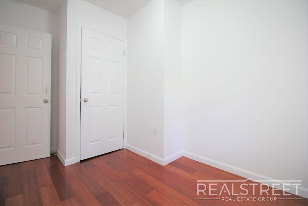 337 Tompkins Avenue - Photo 12