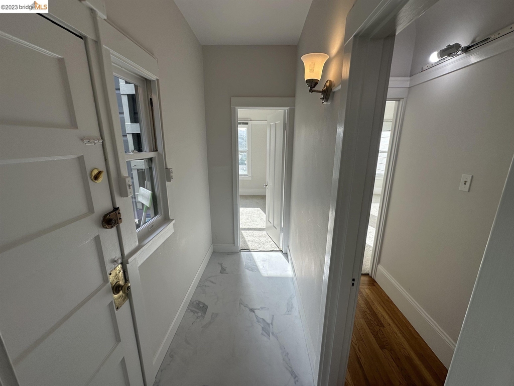 2037 Fulton St - Photo 13