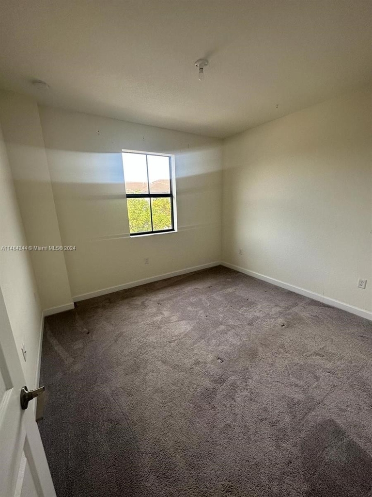 10013 W 32nd Ln - Photo 32