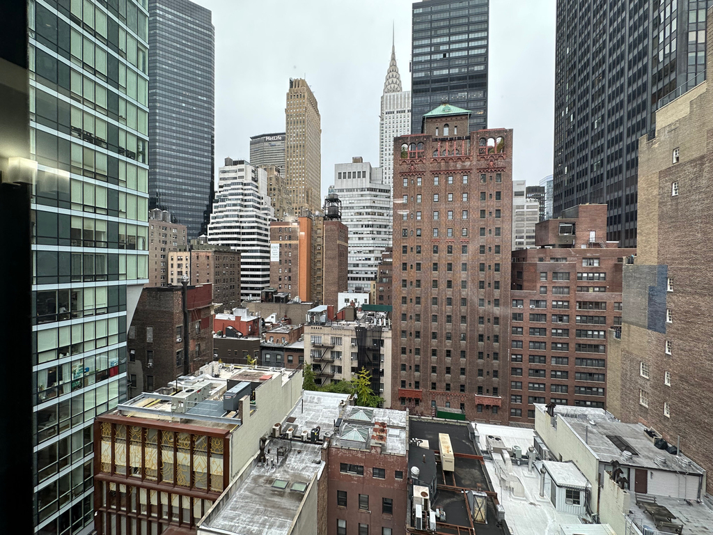 137 East 38th Street - Photo 8
