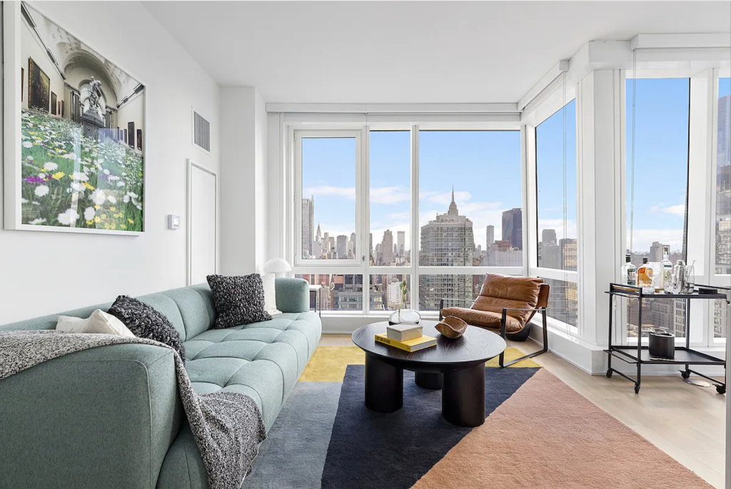 West 38th Street - Photo 0