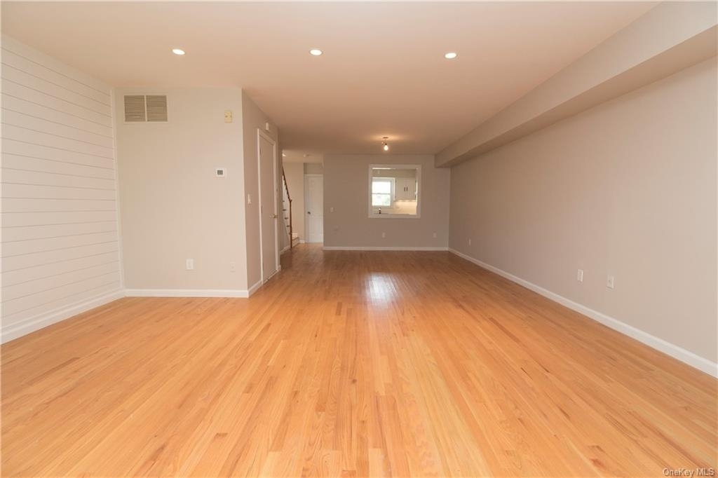 1058 Boston Post Road - Photo 10