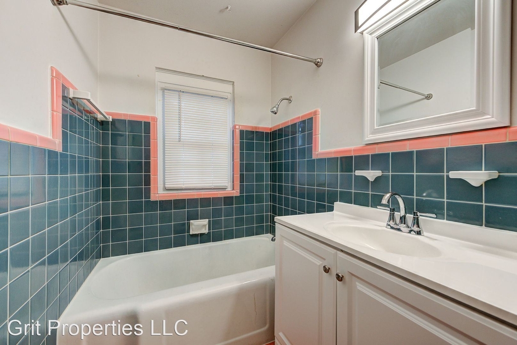 2311 N Gatewood Ave - Photo 16