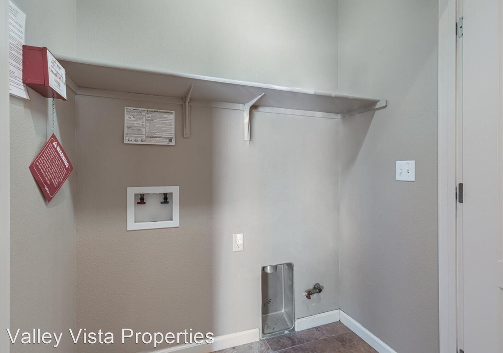 3475 Bellaire Ave. - Photo 19
