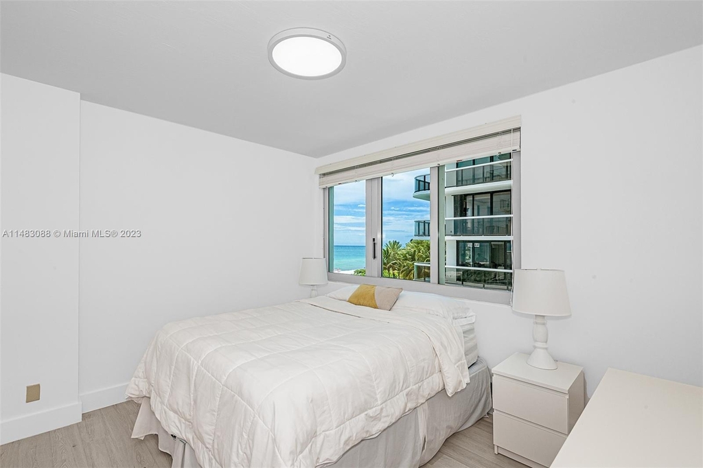 9499 Collins Ave - Photo 18