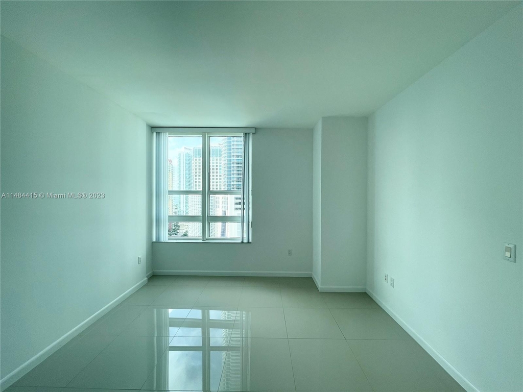 950 Brickell Bay Dr - Photo 21