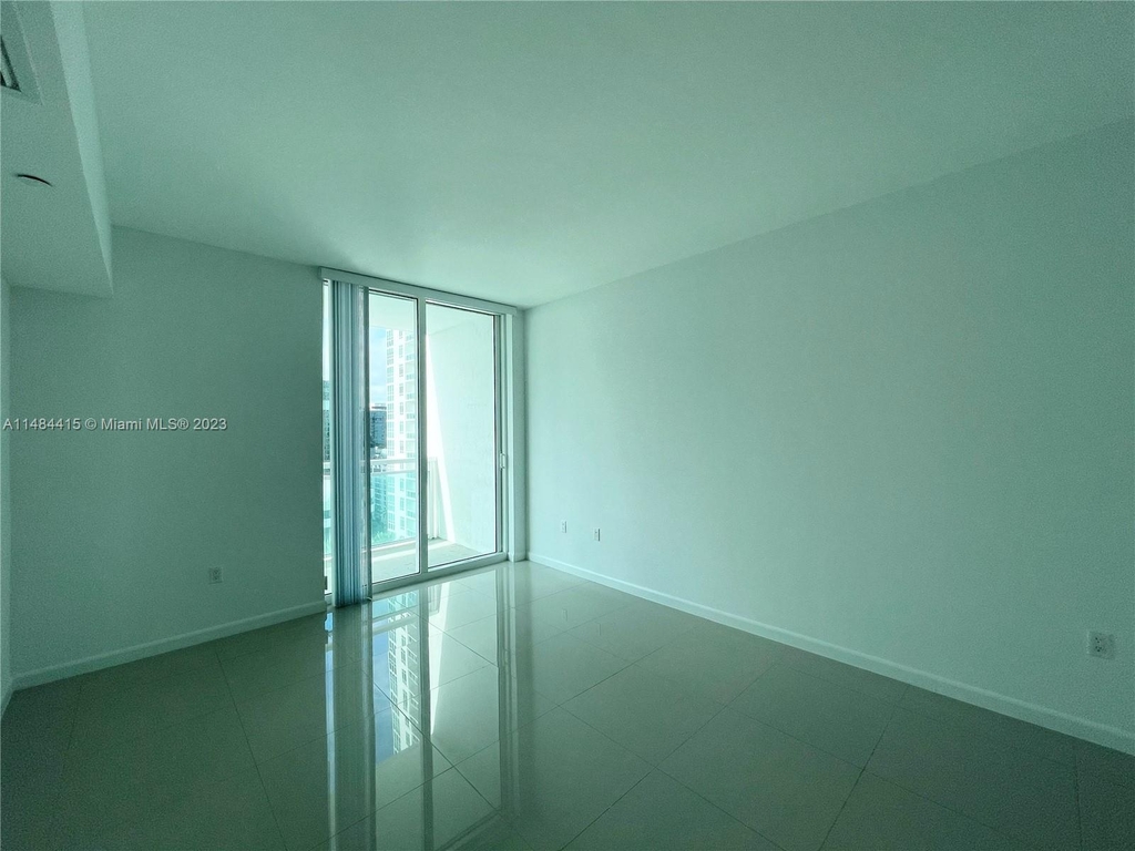 950 Brickell Bay Dr - Photo 13