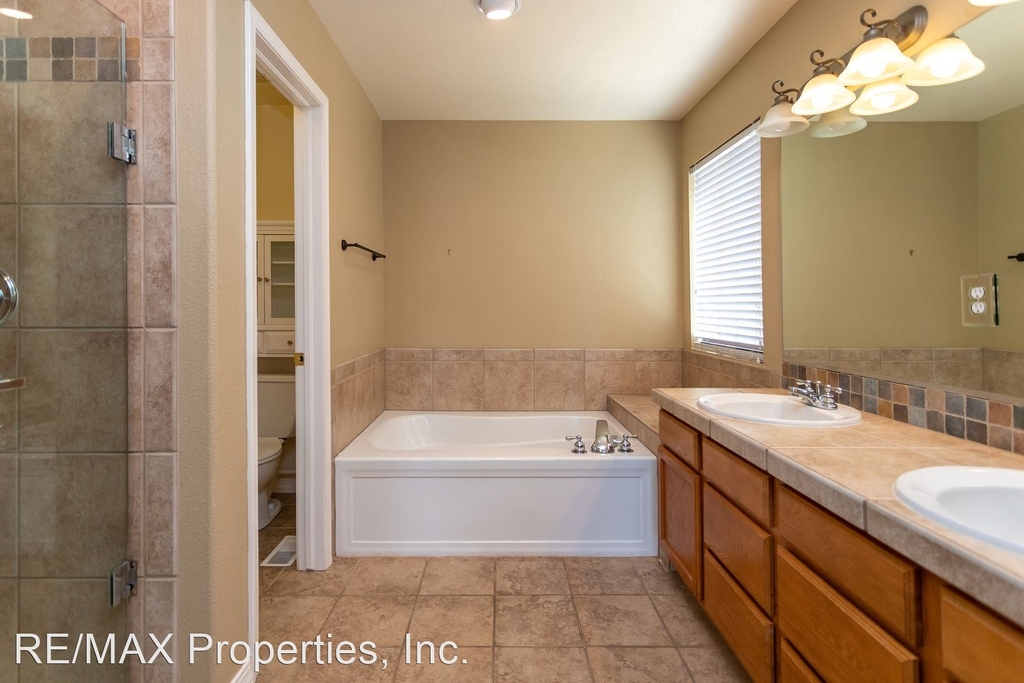 2085 Coldstone Way - Photo 19