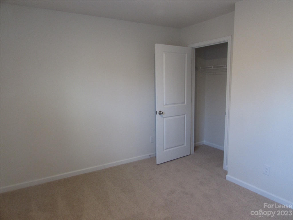 131 Edgehill Court - Photo 23