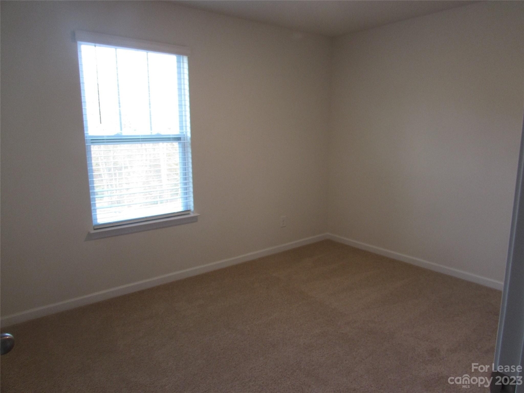 131 Edgehill Court - Photo 22