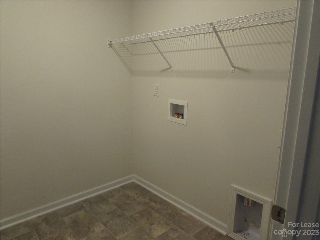 131 Edgehill Court - Photo 19