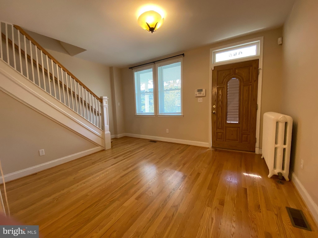 655 Hamilton Street Nw - Photo 2