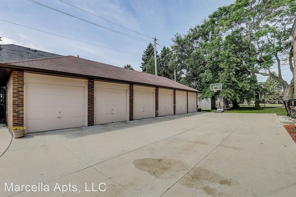 5411 W. Wisconsin Avenue - Photo 3