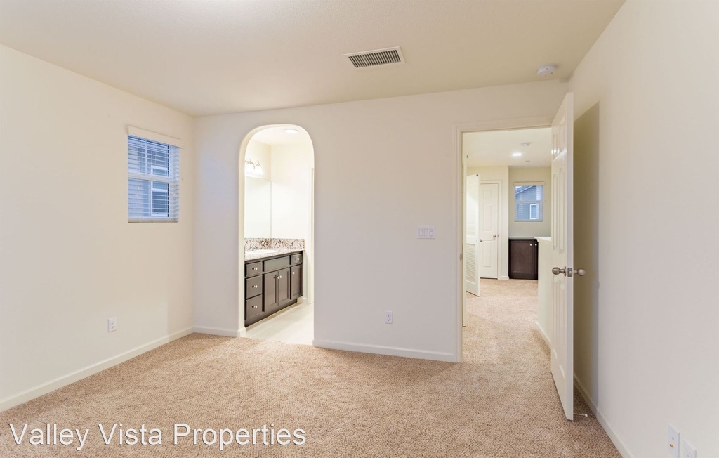 3745 Magnificent Way - Photo 23