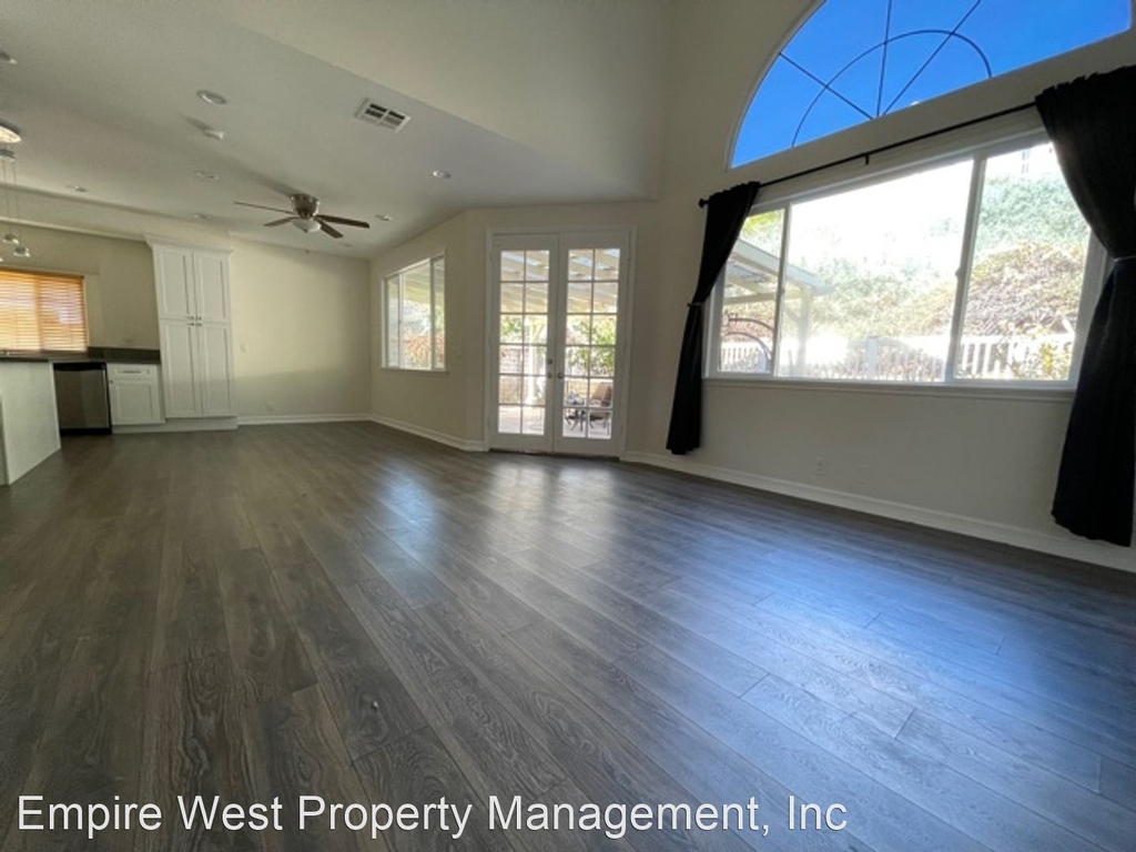 28533 Avocado Place - Photo 15