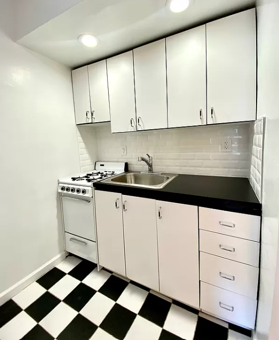 338 East 83rd Street - Photo 2