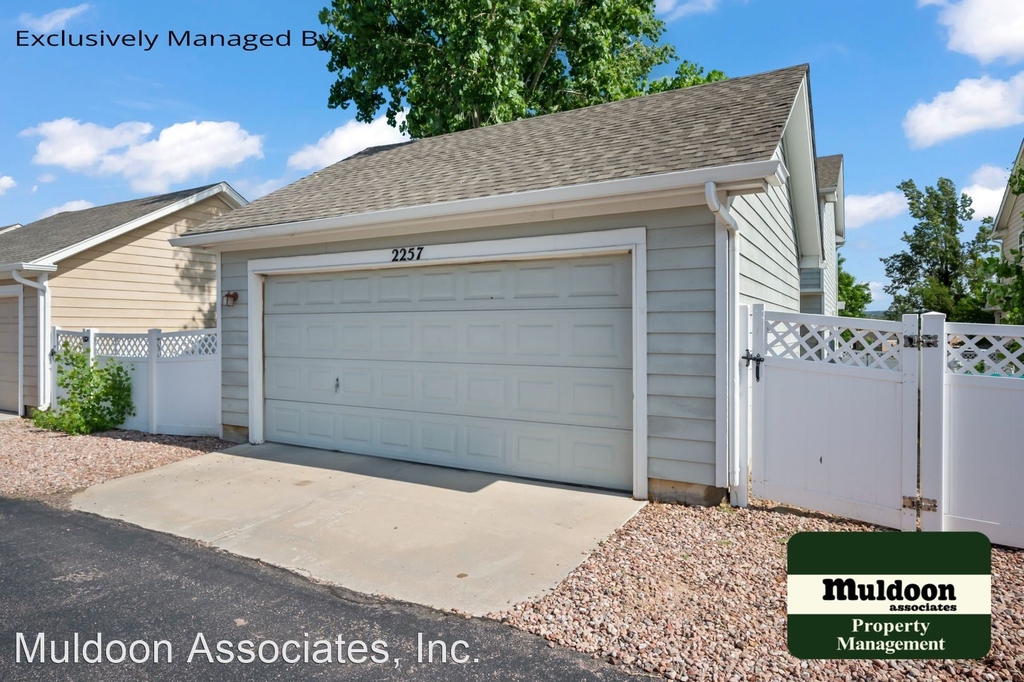 2257 Ellingwood Dr - Photo 20