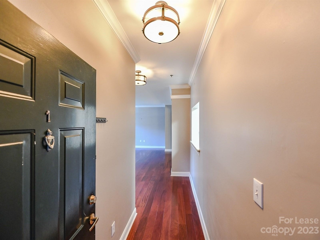 5609 Fairview Road - Photo 2