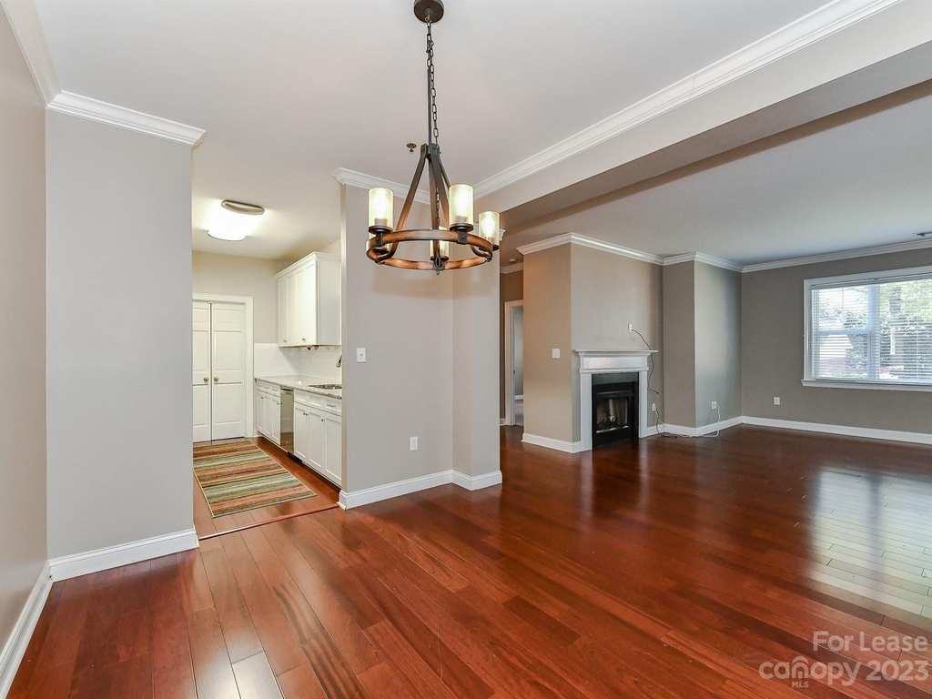 5609 Fairview Road - Photo 18