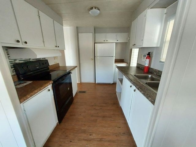 112 50th Ave. Plz. West - Photo 11