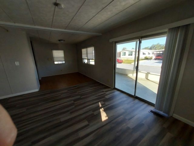 112 50th Ave. Plz. West - Photo 23