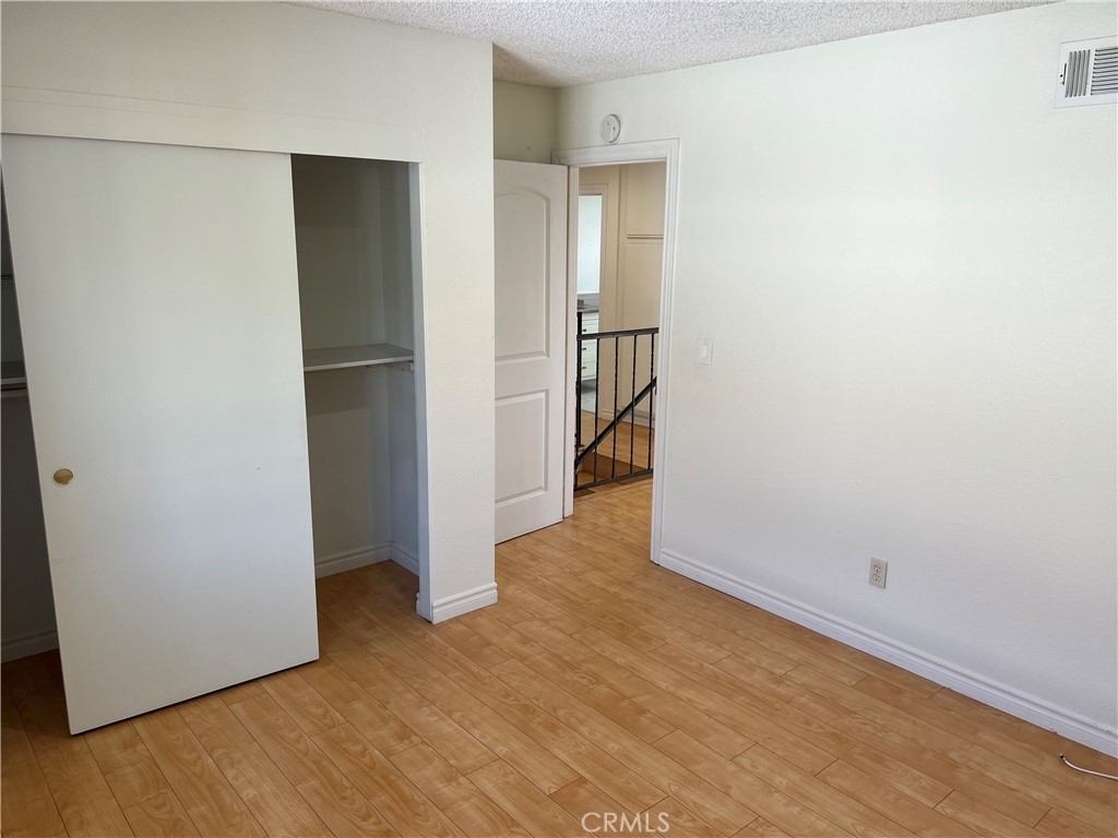 205 Violet Avenue - Photo 16