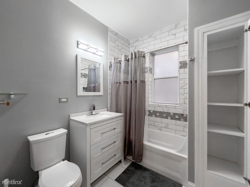 4322 W Kamerling, Unit 4 - Photo 9