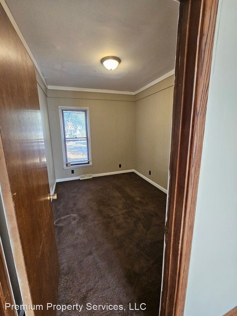 1119 Central Avenue - Photo 2