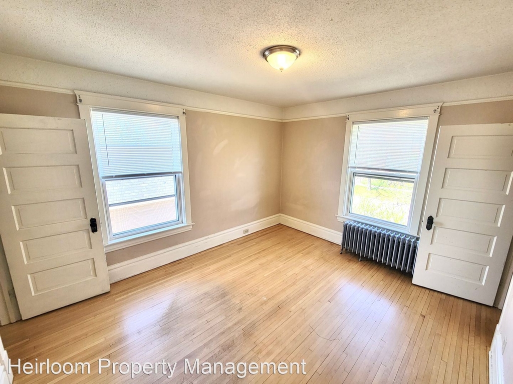 624 E 6th Street - Photo 26