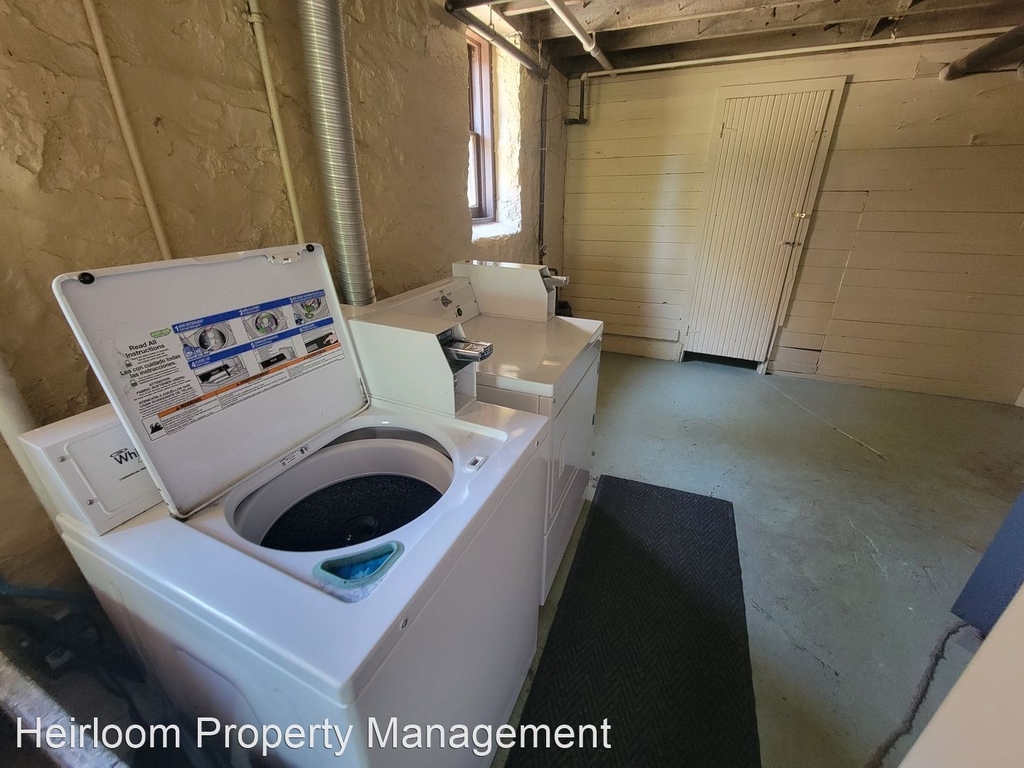 624 E 6th Street - Photo 21