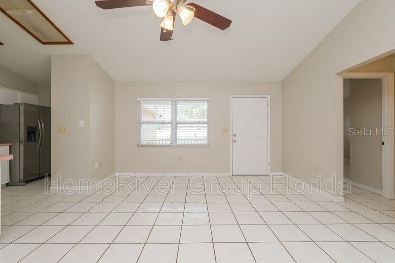 4056 Tomahawk Avenue - Photo 2