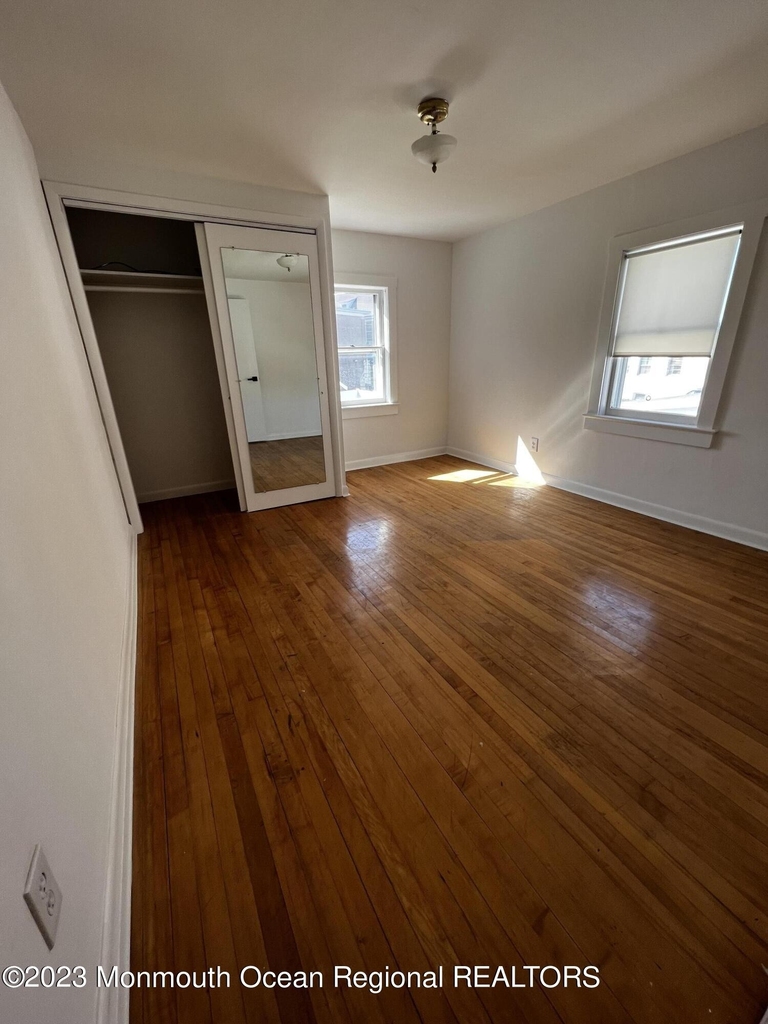 205 Locust Avenue - Photo 6