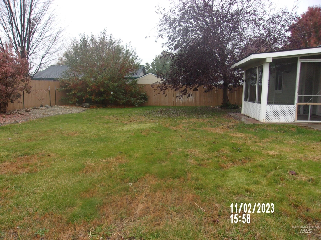 719 W Navajo St - Photo 18