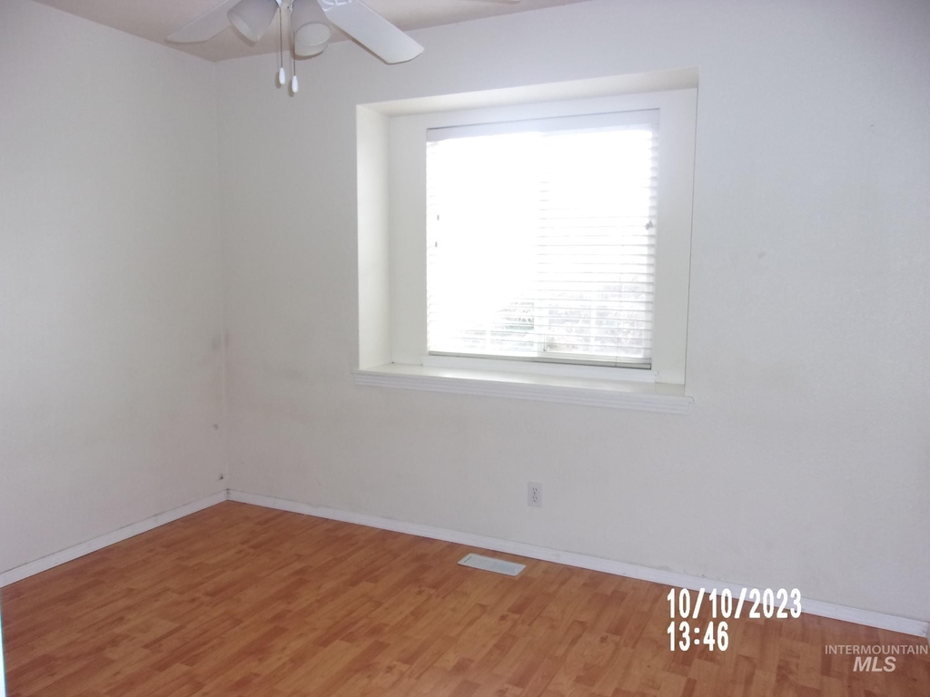 719 W Navajo St - Photo 14