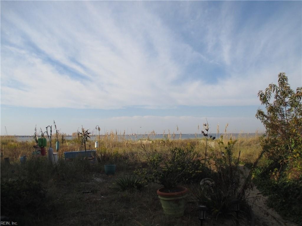 1268 W Ocean View Avenue - Photo 3