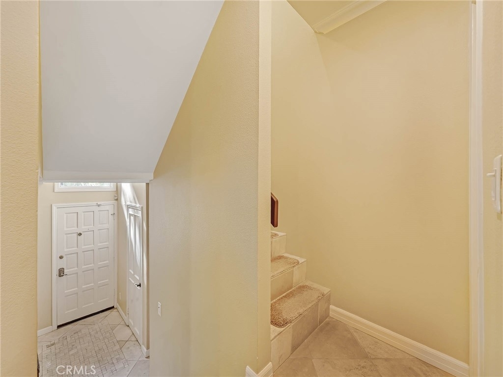 5800 Owensmouth Avenue - Photo 29