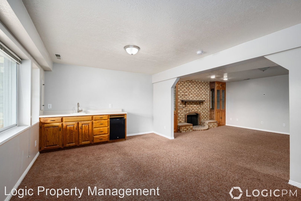 10328 S. Countrywood Drive - Photo 13