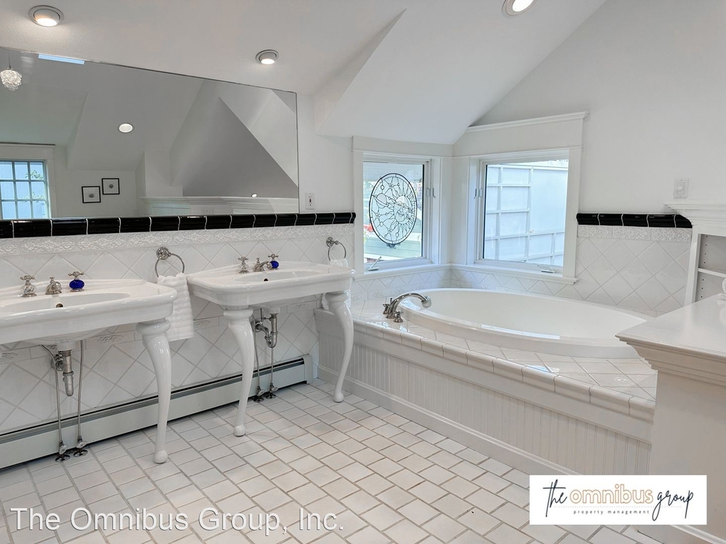 435 Arapahoe Ave. - Photo 11