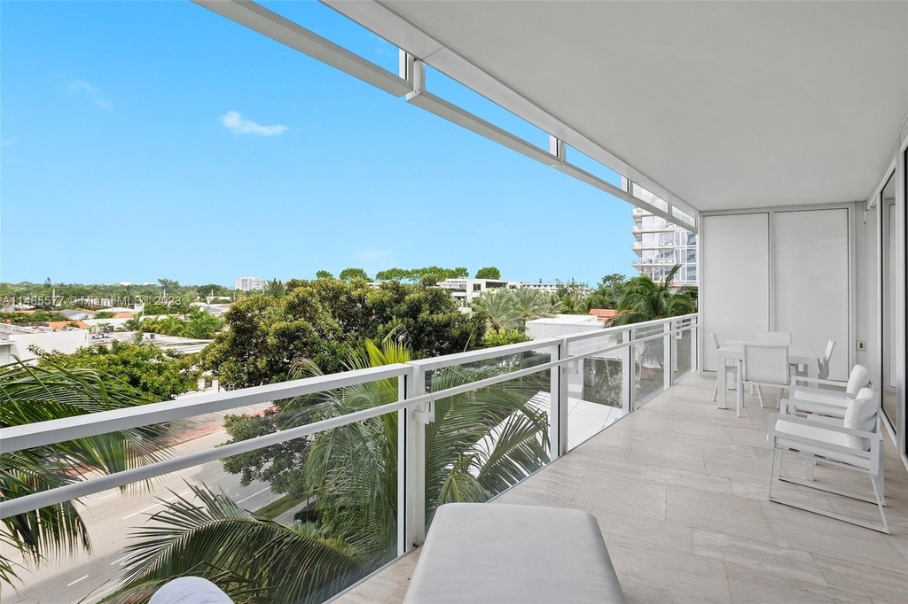 9001 Collins Ave - Photo 16