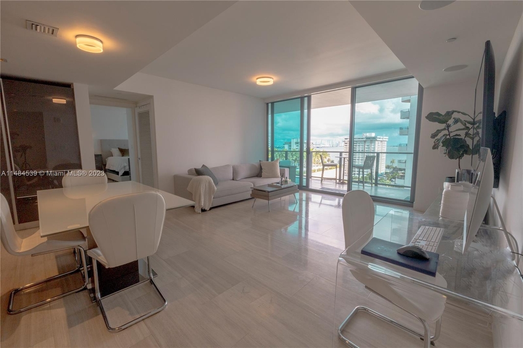 1451 Brickell Ave - Photo 9