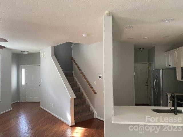 5219 Silabert Avenue - Photo 3