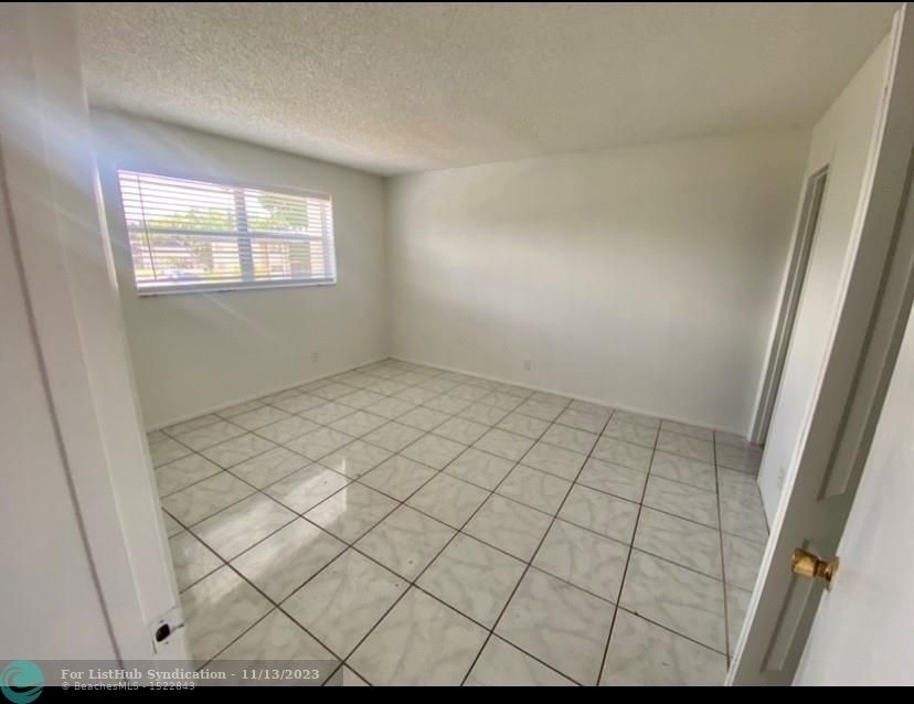 7960 Colony Cir - Photo 7